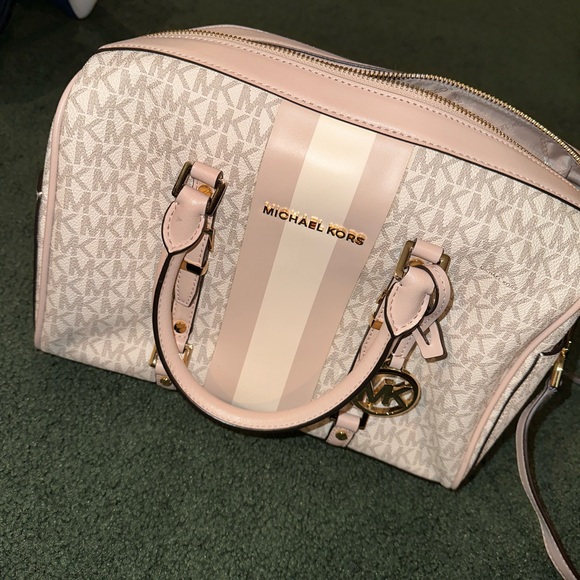 bedford travel medium logo stripe crossbody bag Bedford Travel Medium Logo Stripe Satchel Clearance